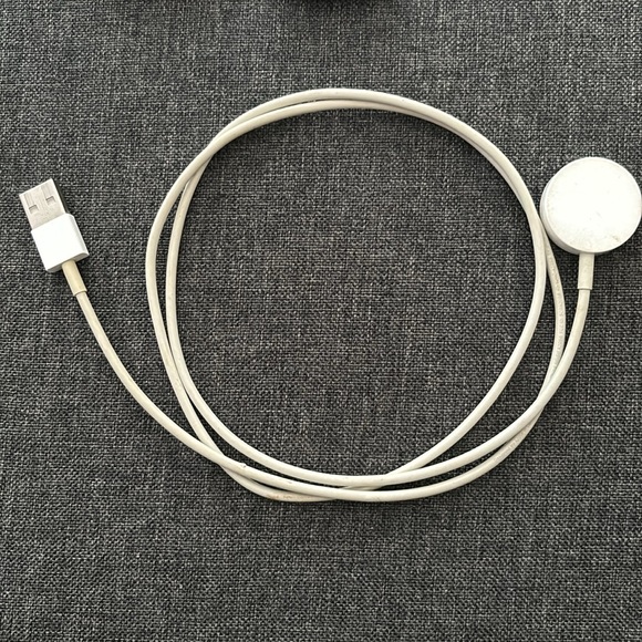 Apple Watch Series 4 44mm Rose gold - Picture 6 of 6